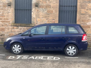 2014 Vauxhall Zafira 1.7 Cdti Ecoflex Exclusiv MPV 5dr Diesel Manual Euro 5 (snav) (110 Ps) in Blue — image 6