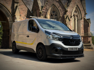 2016 Renault Trafic 1.6 Sl27 Energy Dci 120 Business in Silver — image 5