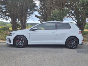 2019 Volkswagen Golf 2.0 Tsi Gti Performance in White — image 4