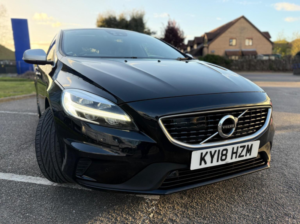 2018 Volvo V40 2.0 D4 R-Design Pro Auto Euro 6 (s/s) 5dr in Black — image 6