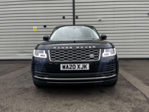 2020 Land Rover Range Rover 3.0 Range Rover Westminster Sdv6 Auto 4WD 5dr in Black — image 4