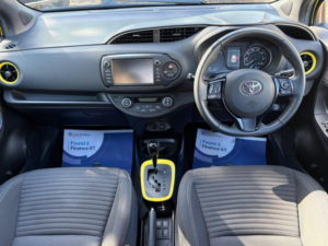 2017 Toyota Yaris 1.5 Vvt-H Yellow Bi-Tone Limited Edition E-CVT Euro 6 (s/s) 5dr in Yellow — image 2