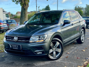 2019 Volkswagen Tiguan 2.0 Tdi Match in Grey — image 3