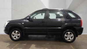 2010 Kia Sportage 2.0 Crdi Xe 4WD 5dr in Black — image 6