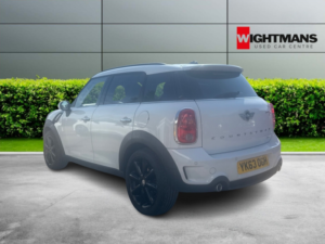 2013 MINI Countryman 2.0 Cooper Sd Countryman in White — image 5