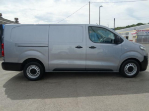 2022 Vauxhall Vivaro 2.0 Turbo D 3100 Dynamic Auto L2 H1 Euro 6 (s/s) 6dr in Grey — image 5
