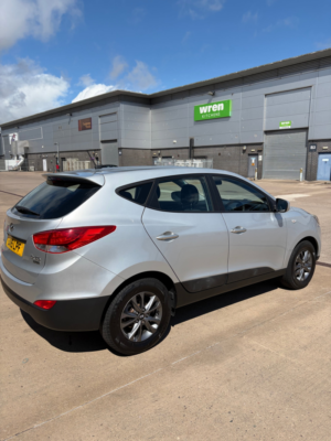 2015 Hyundai Ix35 1.7 Crdi S SUV 5dr Diesel Manual Euro 5 (s/s) (115 Ps) in Silver — image 5