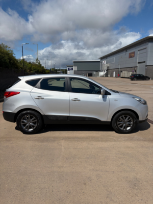 2015 Hyundai Ix35 1.7 Crdi S SUV 5dr Diesel Manual Euro 5 (s/s) (115 Ps) in Silver — image 6