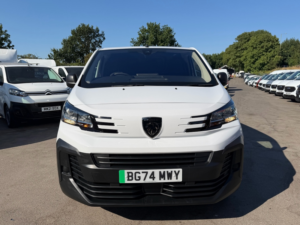 2024 Peugeot Expert E- Professional — image 3