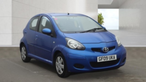 2009 Toyota Aygo 1.0 Vvt-I Blue Automatic in Blue — image 2