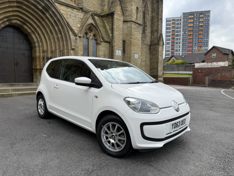 2013 Volkswagen Up! 1.0 High Up! in White — image 1