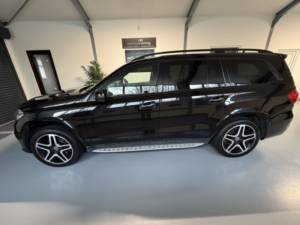 2017 Mercedes-Benz Gls 3.0 Gls350d V6 Amg Line in Black — image 2