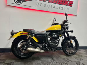 2022 Sinnis Outlaw 125 125 Euro 5 in Yellow — image 5