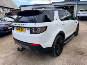2018 Land Rover Discovery Sport Td4 Hse Black in White — image 4