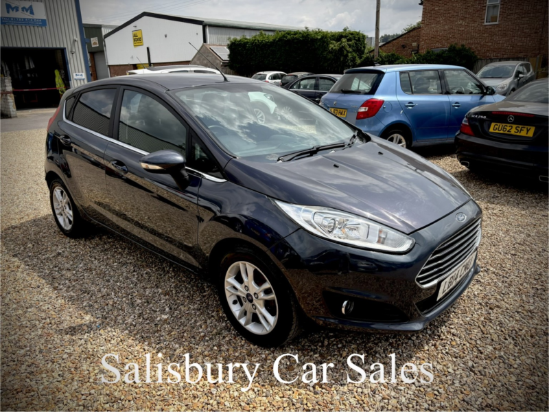 2014 Ford Fiesta 1.0 T Ecoboost Zetec in Grey — image 1