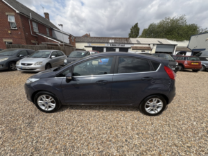 2014 Ford Fiesta 1.0 T Ecoboost Zetec in Grey — image 6