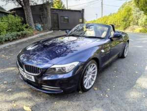 2010 BMW Z4 2.5 Z4 Sdrive23i Roadster in Blue — image 3