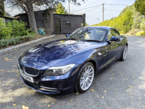 2010 BMW Z4 2.5 Z4 Sdrive23i Roadster in Blue — image 4