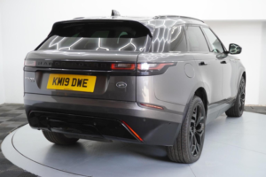 2019 Land Rover Range Rover Velar 2.0 D240 Hse Auto 4WD Euro 6 (s/s) 5dr in Grey — image 4