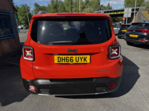 2017 Jeep Renegade 1.6 Renegade My17 Limited 1.6 Multijet Ii 120hp in Orange — image 4