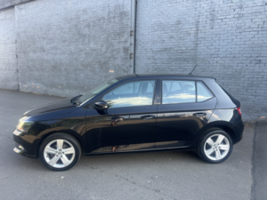 2017 Skoda Fabia 1.2 Tsi Se L in Black — image 5