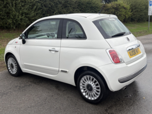 2008 Fiat 500 1.2 500 1.2 Lounge (start Stop) in White — image 6
