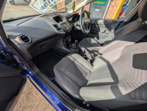 2015 Ford Fiesta 1.5 Tdci Zetec in Blue — image 5