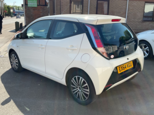 2014 Toyota Aygo 1.0 Vvt-I X-Play in White — image 4