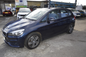 2017 BMW 2 Series Active Tourer 2.0 220i Sport Active Tourer in Blue — image 5