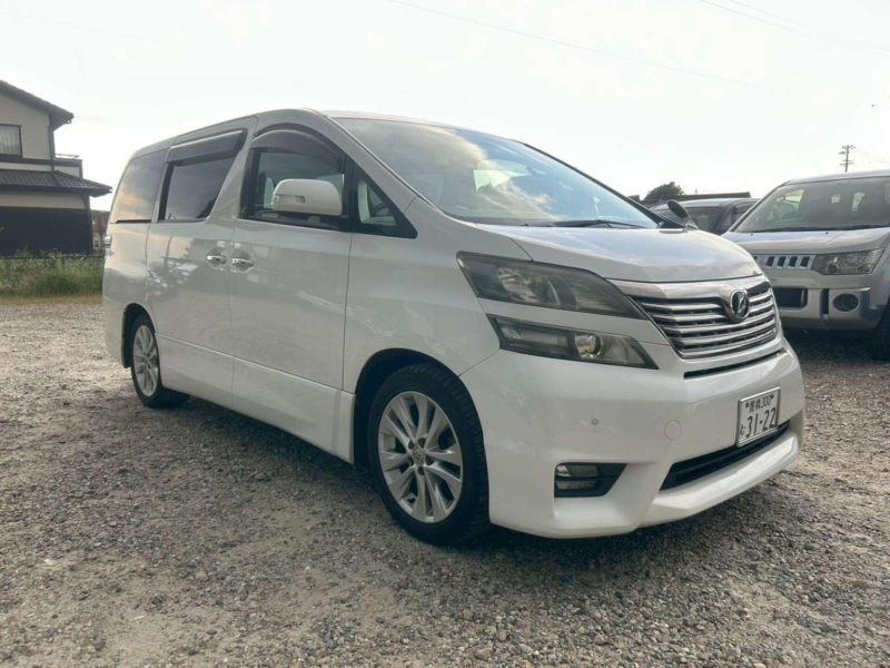 2010 Toyota Vellfire 2.4 Z Platinum Selection 5dr 7 Seats in White — image 1