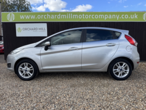 2015 Ford Fiesta 1.3 Zetec in Silver — image 3
