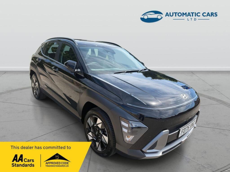 2025 Hyundai Kona Advance in Black — image 1