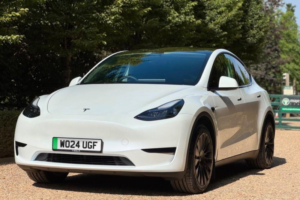 2024 Tesla Model Y Auto Rwd 5dr in White — image 2