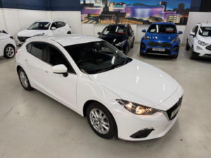 2015 Mazda Mazda3 1.5 Skyactiv-G Se Nav Euro 5 (s/s) 5dr in White — image 6