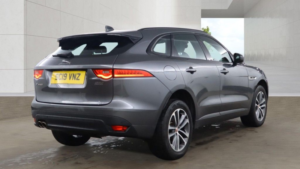 2019 Jaguar F-Pace 2.0 D180 R-Sport SUV 5dr Diesel Auto AWD Euro 6 (s/s) (180 Ps) in Grey — image 4