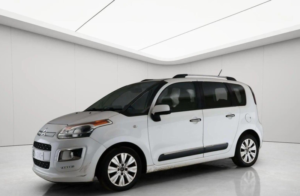2014 Citroen C3 Picasso 1.6 Vti Exclusive Etg6 Euro 5 5dr in White — image 2