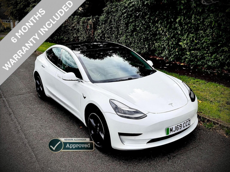 2019 Tesla Model 3 Standard Range Plus Auto Rwd 4dr in White — image 1