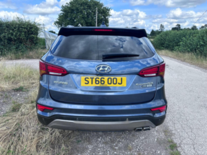 2016 Hyundai Santa Fe 2.2 Crdi Blue Drive Wiggins Edition Auto 4WD Euro 6 (s/s) 5dr (7 Seat) in Blue — image 5