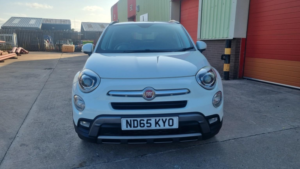 2015 Fiat 500x 1.6 500x Off-Road Look 1.6 Multijet 120hp Cross Plus in White — image 4