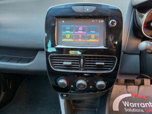 2018 Renault Clio 0.9 Tce Iconic Hatchback 5dr Petrol Manual Euro 6 (s/s) (90 Ps) in Red — image 3