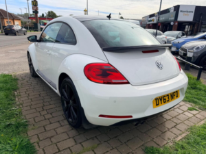 2013 Volkswagen Beetle 2.0 Tdi Sport Euro 5 3dr in White — image 4