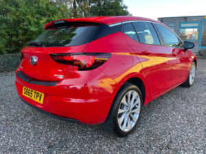 2016 Vauxhall Astra 1.0i Turbo Ecoflex Energy Hatchback 5dr Petrol Manual Euro 6 (s/s) (105 Ps) in Red — image 3