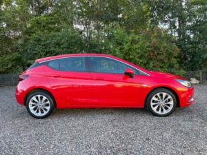 2016 Vauxhall Astra 1.0i Turbo Ecoflex Energy Hatchback 5dr Petrol Manual Euro 6 (s/s) (105 Ps) in Red — image 5