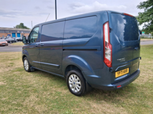 2021 Ford Transit Custom 2.0 280 Ecoblue Limited Panel Van 5dr Diesel Auto L1 H1 Euro 6 (s/s) (130 Ps) in Blue — image 3