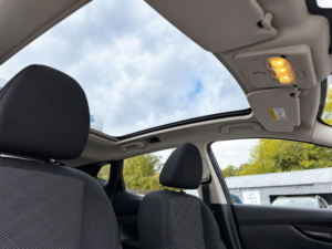 2016 Nissan Qashqai 1.5 Dci N-Connecta 2WD Euro 6 (s/s) 5dr in Grey — image 4