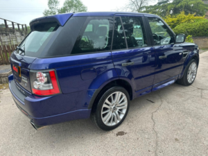 2010 Land Rover Range Rover Sport 5.0 V8 Hse Autobiography Spec in Blue — image 3