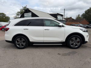 2019 Kia Sorento 2.2 Crdi Gt-Line S SUV 5dr Diesel Auto AWD Euro 6 (s/s) (197 Bhp) in White — image 5