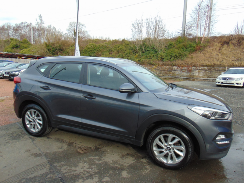2017 Hyundai Tucson 1.6 Tucson Se Nav 1.6 Gdi 132ps * Mot April 2027 * Finance Available * Full Service History * Free in Grey — image 1