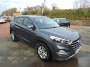 2017 Hyundai Tucson 1.6 Tucson Se Nav 1.6 Gdi 132ps * Mot April 2027 * Finance Available * Full Service History * Free in Grey — image 3
