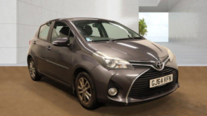 2014 Toyota Yaris 1.33 Dual Vvt-I Icon Multidrive S Euro 5 5dr in Grey — image 2